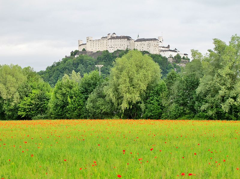 File:Festung Hohensalzburg im Frühjahr.jpg