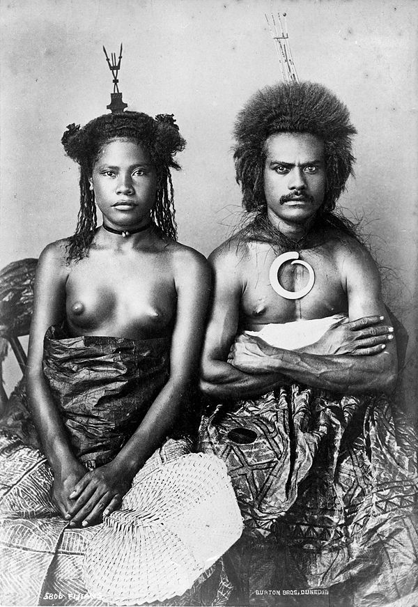 19th-century Fijian couple in traditional dress.