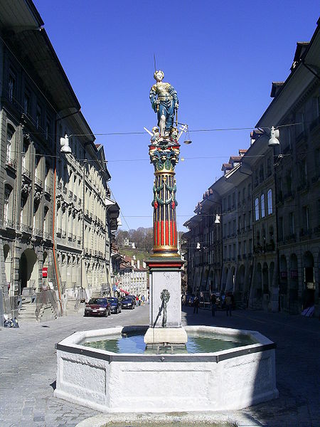 File:Fontaine de la Justice.jpg