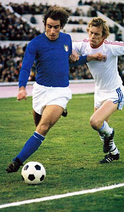 Francesco Graziani Francesco Graziani, Italia-Lussemburgo 3-0, 3 dicembre 1977.jpg