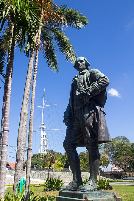 Francis Light Statue - panoramio.jpg