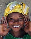 אשה צעירה מגמביה