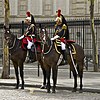 Garde et Officier Régiment cavalerie garde républicaine.jpg