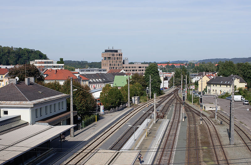 File:Hauptbahnhof Steyr 24-09-2014 I.jpg