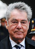 Heinz Fischer 2012 (decupat) .jpg