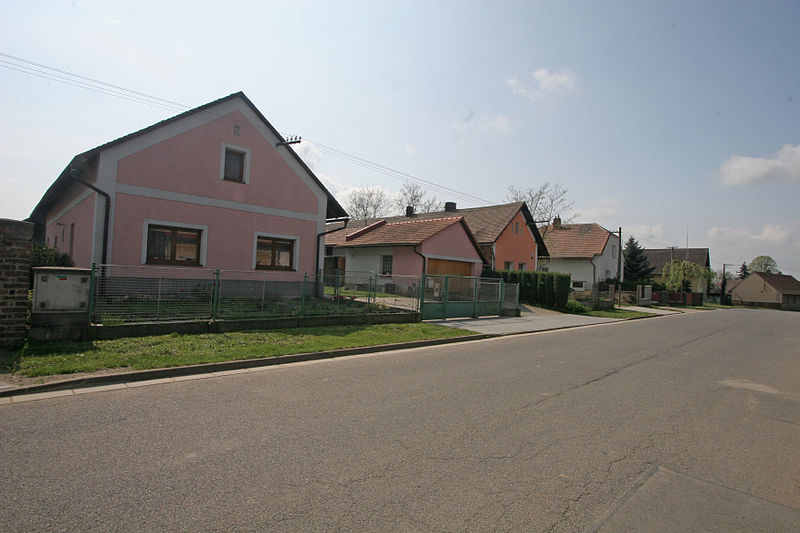 File:Hostovice čp. 41.JPG