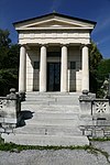 Mausoleum of Dr.  Gustav Novy