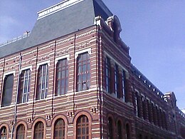 Institut de chimie de Lille, à l'angle avec la Ancien Institut de chimie à l'angle de la rue Jeanne-d'Arc