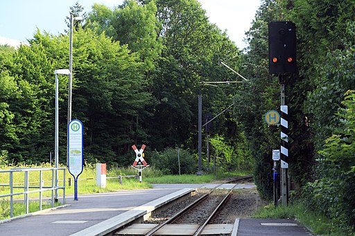 J29 830 WÜ Reinhardsbrunner Straße, So 16