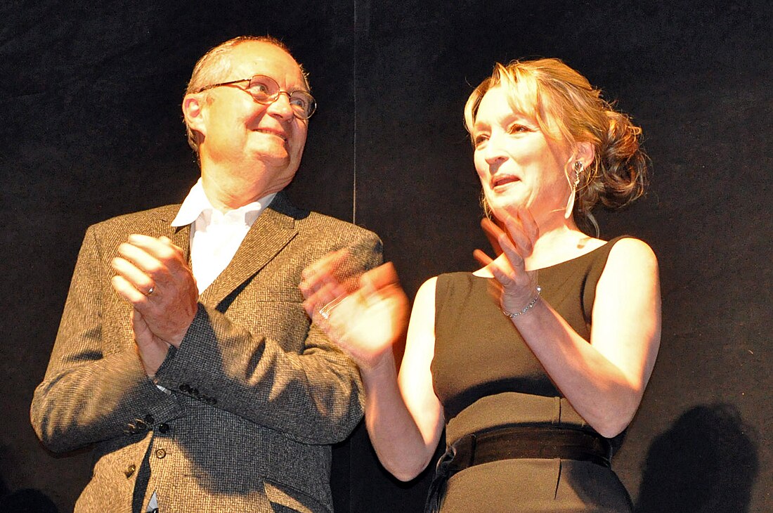 File:Jim Broadbent and Leslie Manville.jpg