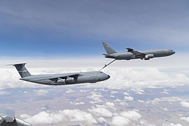 KC-46與C-5運輸機