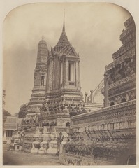 KITLV 4957 - Isidore van Kinsbergen - Pagoda in the temple (Wat Arun) of Crown Prince Krom Loeang Siam Bangkok - 1862-02.tif