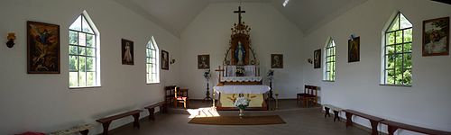 Wnętrze głównej kaplicy przy drodze na wzgórze Chełm
