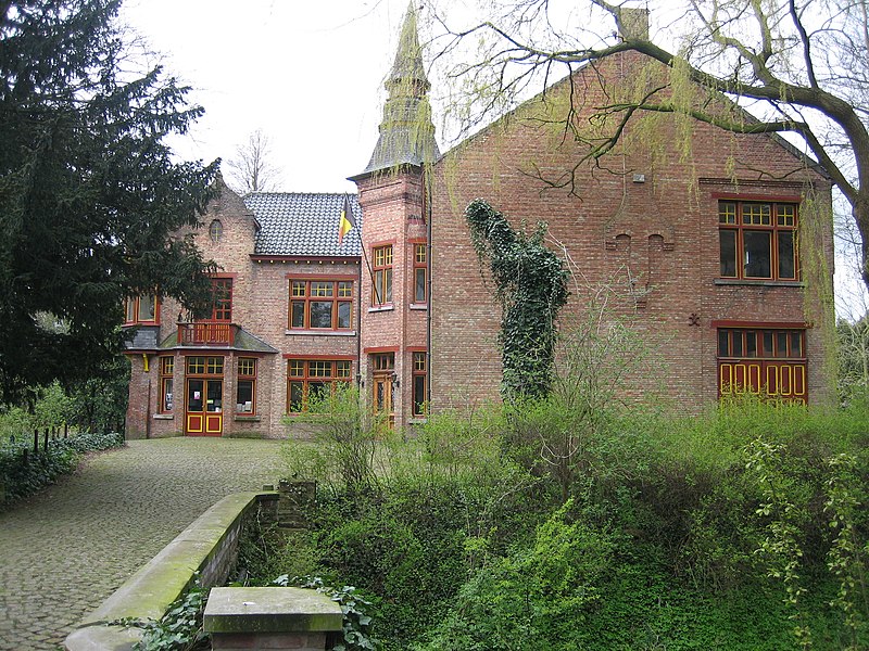 File:Kasteel Ravenhof.jpg