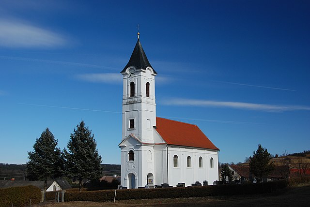 Katholische Pfarrkirche Kukmirn