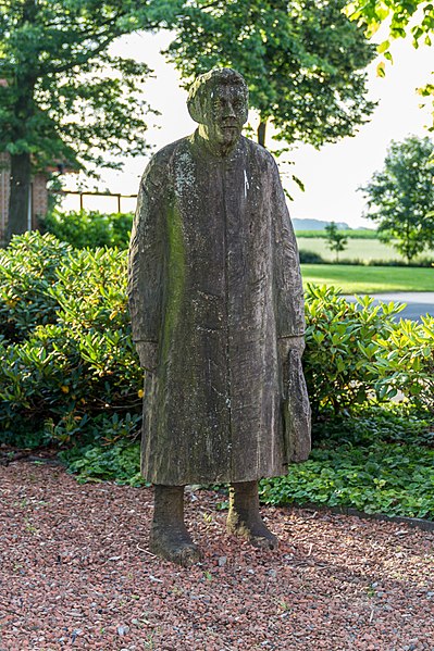 File:Kirchspiel, Rödder, St.-Michael-Kapelle, Skulptur -- 2012 -- 4158.jpg