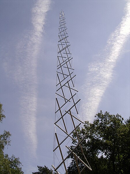 File:KrollerMuller ParkSculpture4.jpg