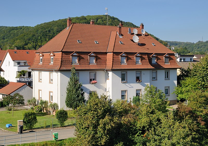 File:Lörrach-Haagen - Haus Wiesenstraße1.jpg