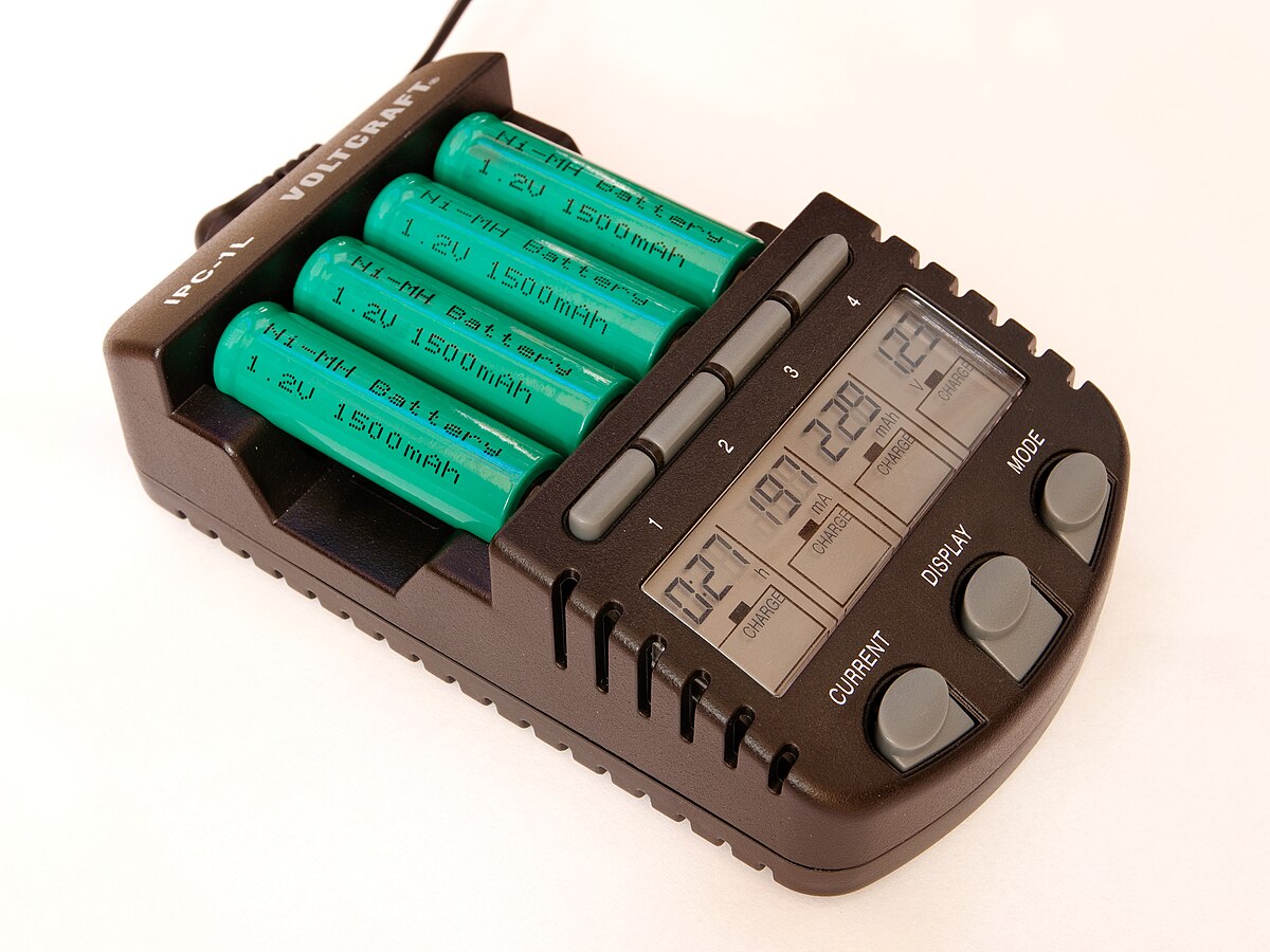 Voltcraft V-Charge Eco NiMh 3000 - Battery Charger