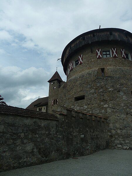 File:Liechtenstein (19792075640).jpg