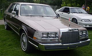 Lincoln Continental (Auto classique St-Bruno-De-Montarville VAQ '13)