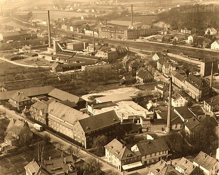 Kruse (Mitte), W.Melchersmann (hinter dem Bahndamm) 1956.