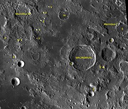 Carte des cratères satellites de Macrobius.jpg