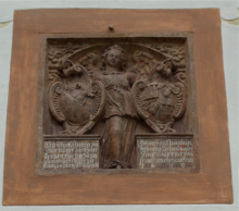 A marble relief from 1606 above the main entrance documents the rebuild. Maishofen Schloss Saalhof Wappen 1.png
