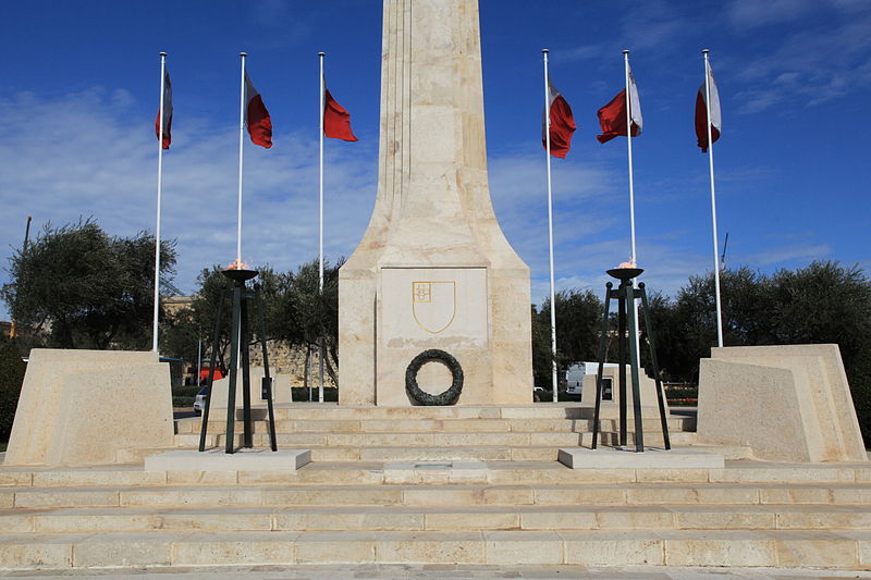 File:Malta - Floriana - Triq Sant' Anna - War Memorial 03 ies.jpg