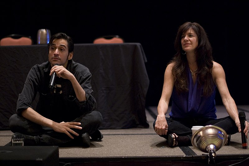 File:Mark Meer and Jennifer Hale at EXP Con 2011.jpg