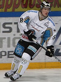 Jyri Marttinen Lahden Pelicansin paidassa vierasottelussa Tampereen Ilvestä vastaan helmikuussa 2011.