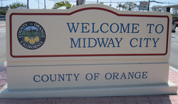 Midway City CA welcome sign 2012.PNG