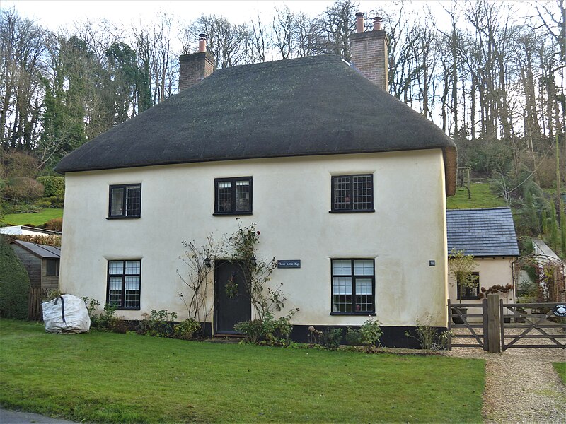 File:Milton Abbas housess (geograph 6776970).jpg