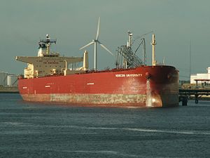 Moscow University p4 at the '5e Petroleumhaven', Port of Rotterdam, Holland 20-Jun-2006.jpg