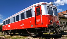 Romanian Class 77 Malaxa DMU in Campulung Moldovenesc in 2006 Motor coach CFR 77-0906-6.jpg