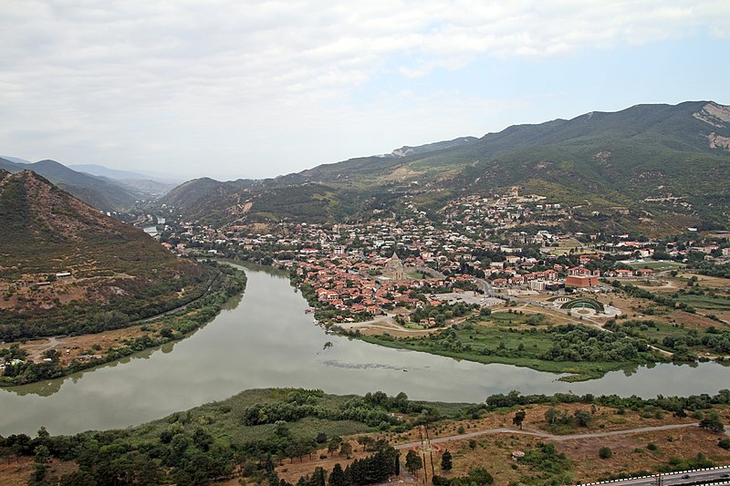 File:Mtskheta-04-von Jvari-Kirche-Araqvi-Mtkvari-2019-gje.jpg