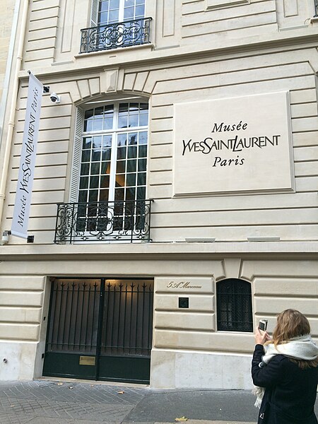 File:Musée Yves Saint Laurent Avenue Marceau Paris 16 - Vue1.jpg