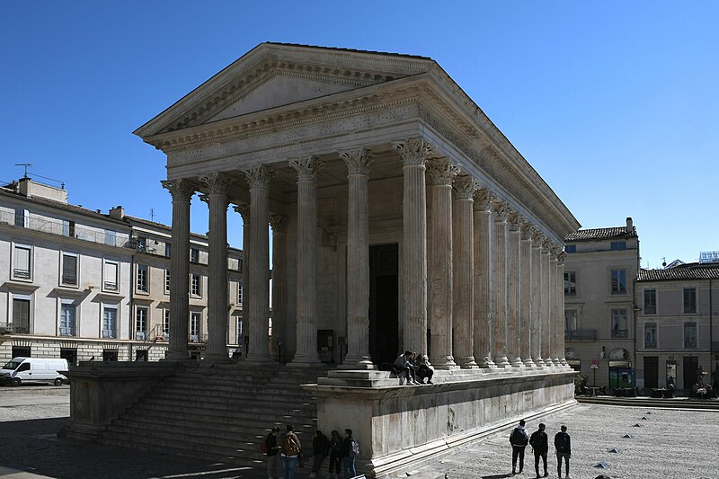 File:Nîmes, Maison Carrée (1. Jhdt.n.Chr.) (47426015152).jpg