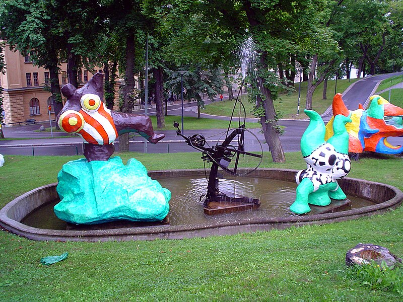 File:Niki de Saint Phalle St 3.jpg