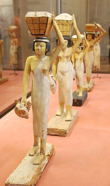 File:Offering bearers Louvre.jpg