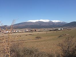 Vista de Ólvega con el Moncayo al fondo