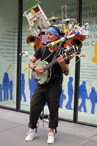 <span class="mw-page-title-main">Street performance</span> Performing in public places for gratuities