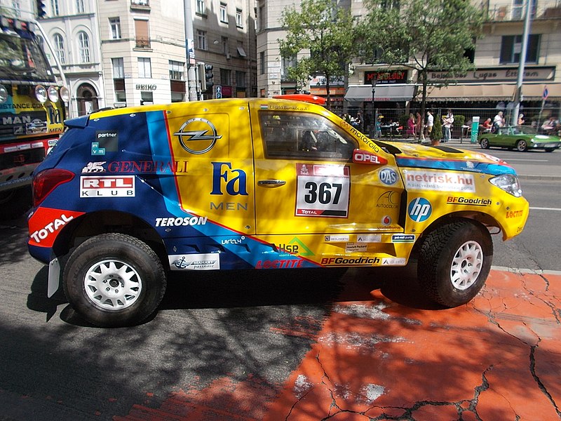 File:Opel, Nagy Futam Auto Show, 2018 Lipótváros.jpg