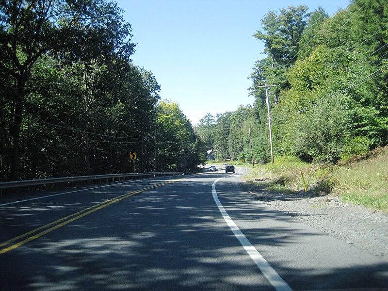 File:PA 115 nb in Bear Creek Village (2), Sept. 2023.jpg