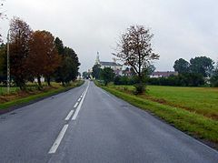 Droga wojewódzka nr 737 w miejscowości Poświętne