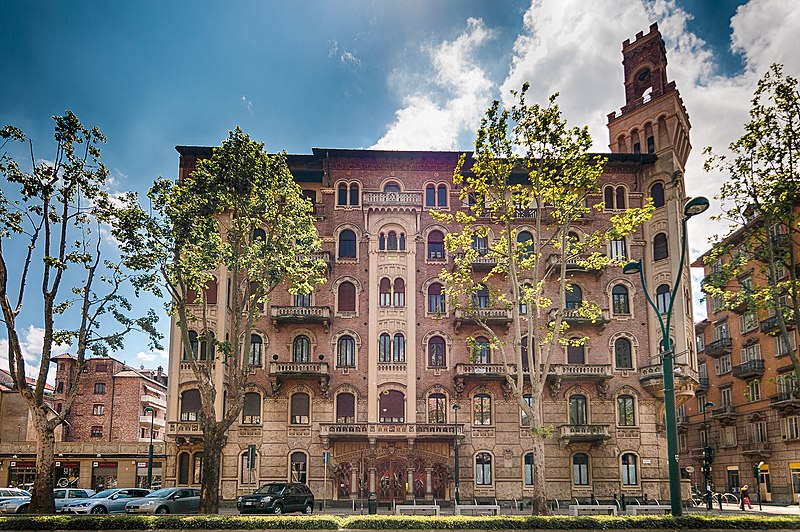 File:Palazzo della Vittoria - panoramio.jpg