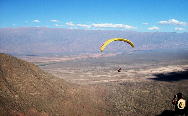 Hangliding in the Famatina valley, La Rioja.