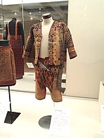 A men's clothing from Mindanao exhibiting at the Bunka Gakuen Costume Museum in Tokyo, Japan. Philippines (Mindanao), men's clothes, late 19th or early 20th centry - Bunka Gakuen Costume Museum - DSC05279.JPG