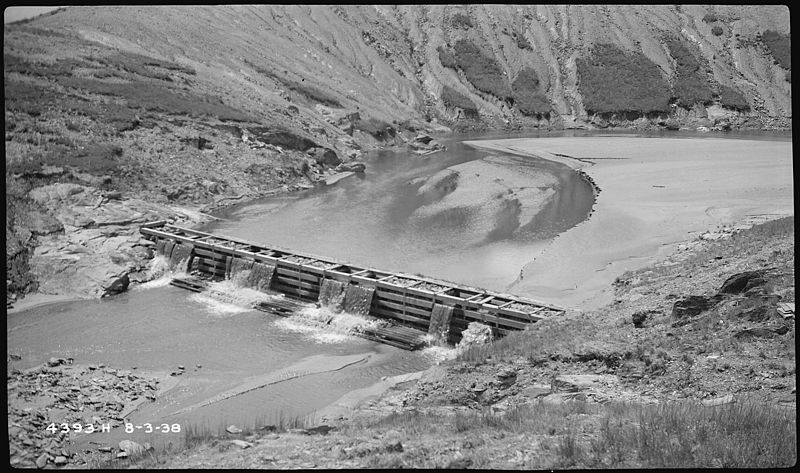 File:Photograph of Tennessee Copper Company Dam on Potato Creek - NARA - 280428.jpg