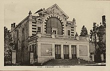 Photographie représentant le théâtre d'Ambert au 19e-20e siècle